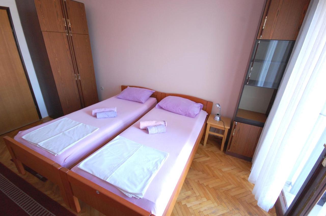 Apartments Dida By El-Pi Tours Njivice Dış mekan fotoğraf
