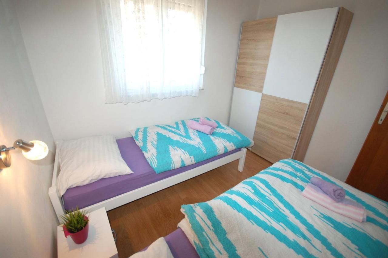 Apartments Dida By El-Pi Tours Njivice Dış mekan fotoğraf
