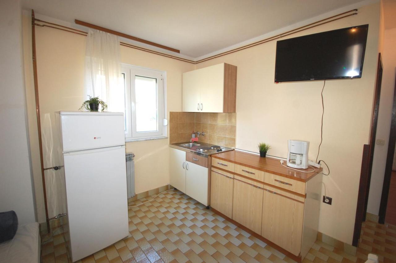 Apartments Dida By El-Pi Tours Njivice Dış mekan fotoğraf