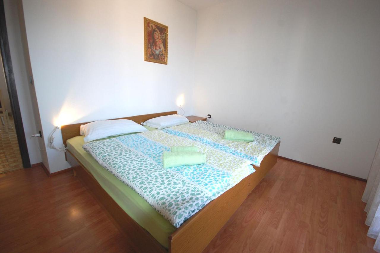 Apartments Dida By El-Pi Tours Njivice Dış mekan fotoğraf