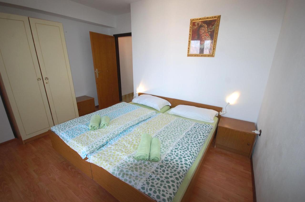 Apartments Dida By El-Pi Tours Njivice Dış mekan fotoğraf